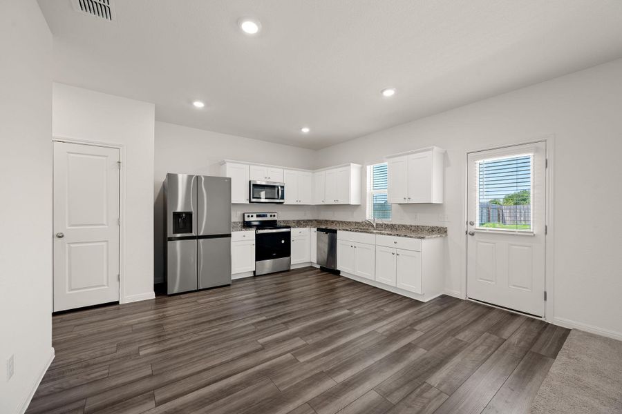 Image 33 of a home in Cottonwood Farms. Image 33 of a home in Cottonwood Farms.