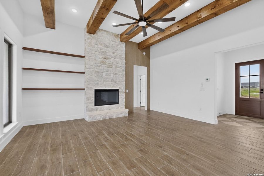 Spacious, unfurnished interior of a new home in , Floresville (Image 37). Spacious, unfurnished interior of a new home in , Floresville (Image 37).