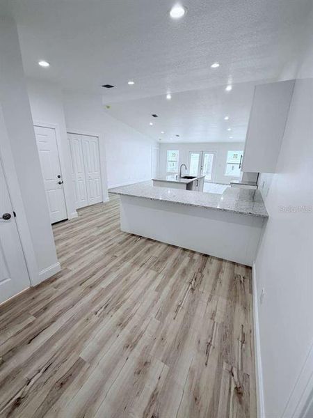 Spacious, unfurnished interior of a new home in , Palm Coast (Image 9).