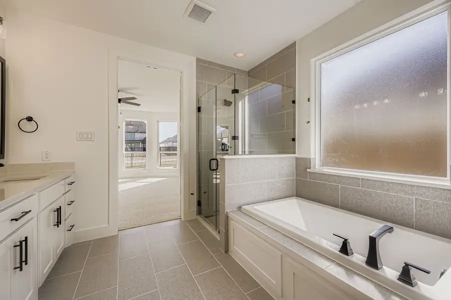 Plan 1536 representative photo of the main bathroom Plan 1536 representative photo of the main bathroom