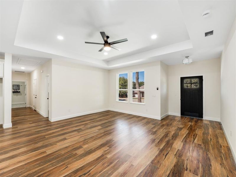 Spacious, unfurnished interior of a new home in , Denton (Image 5).