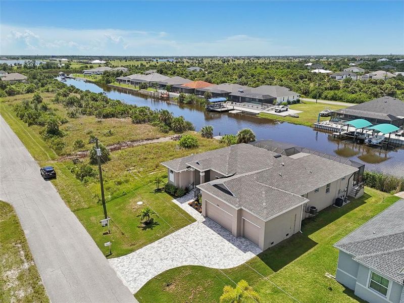 Exterior details and patio area of a home in , Port Charlotte (Image 4). Exterior details and patio area of a home in , Port Charlotte (Image 4).