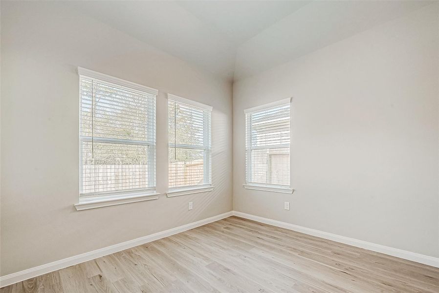 Image 34 of a home in King Oaks Village.