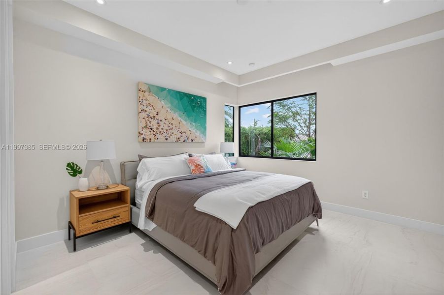 Furnished interior view inside a new home in , Fort Lauderdale (Image 36).