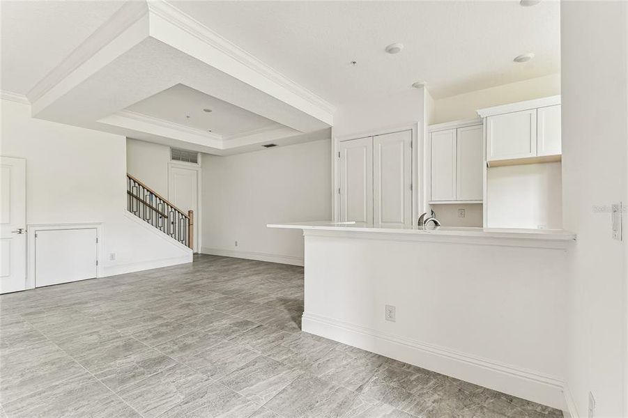 Spacious, unfurnished interior of a new home in , Lakewood Ranch (Image 21).