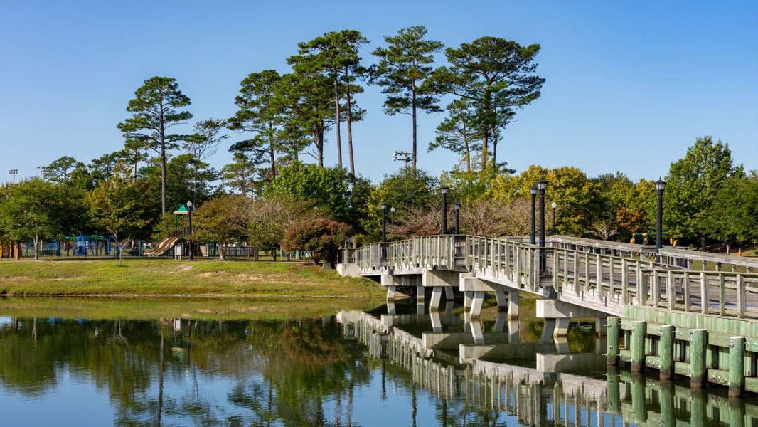 Image 13 of a home in Winfield Farms. Image 13 of a home in Winfield Farms.