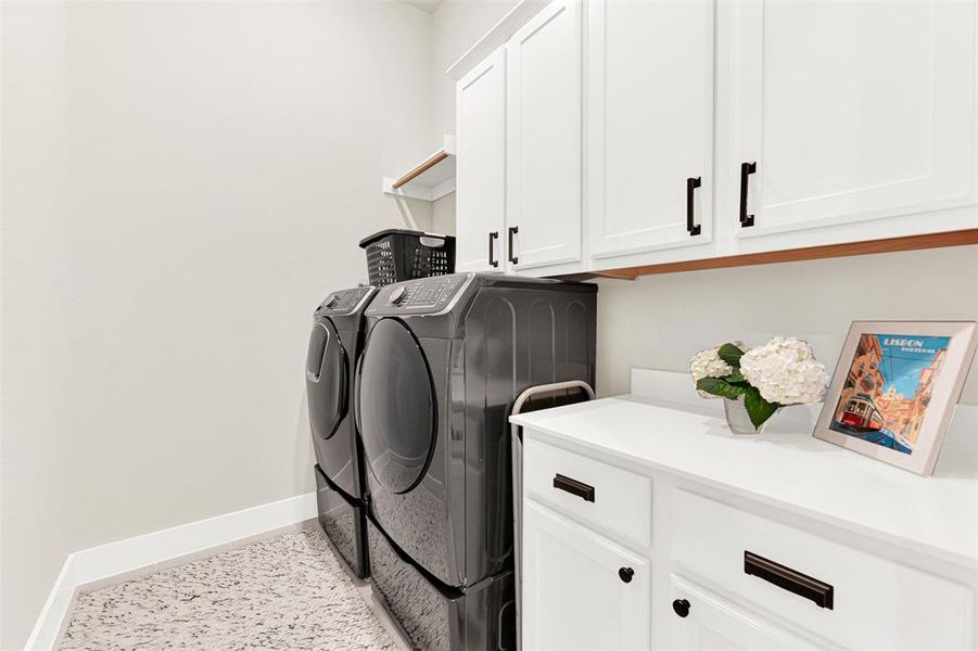 Furnished interior view inside a new home in , Frisco (Image 36).
