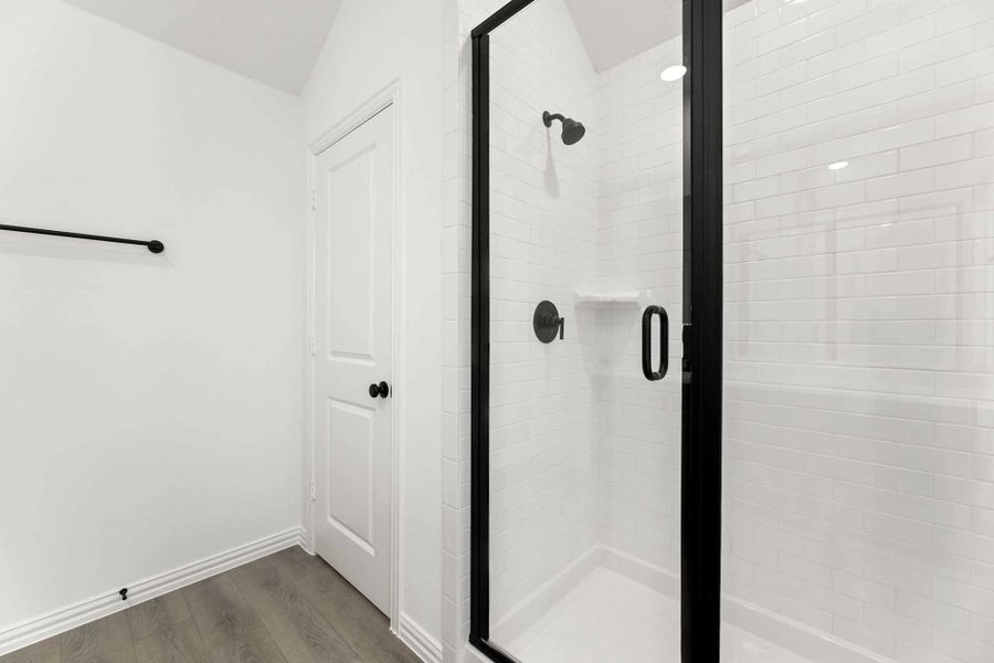 Primary Bathroom Representative Photo featuring the Oxford Collection