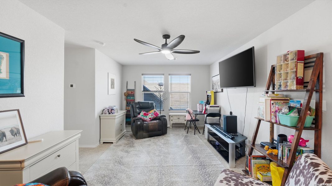 Furnished interior view inside a new home in Swenson Heights, Seguin (Image 17).