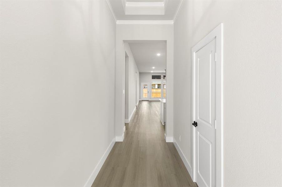 04. 1027 Gracious - Entry (2)