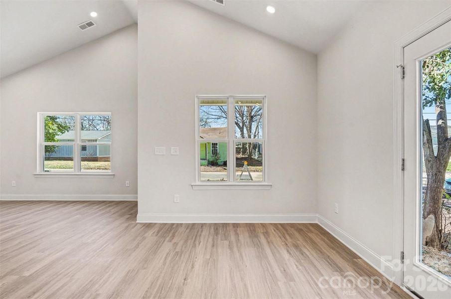Spacious, unfurnished interior of a new home in , Monroe (Image 28).