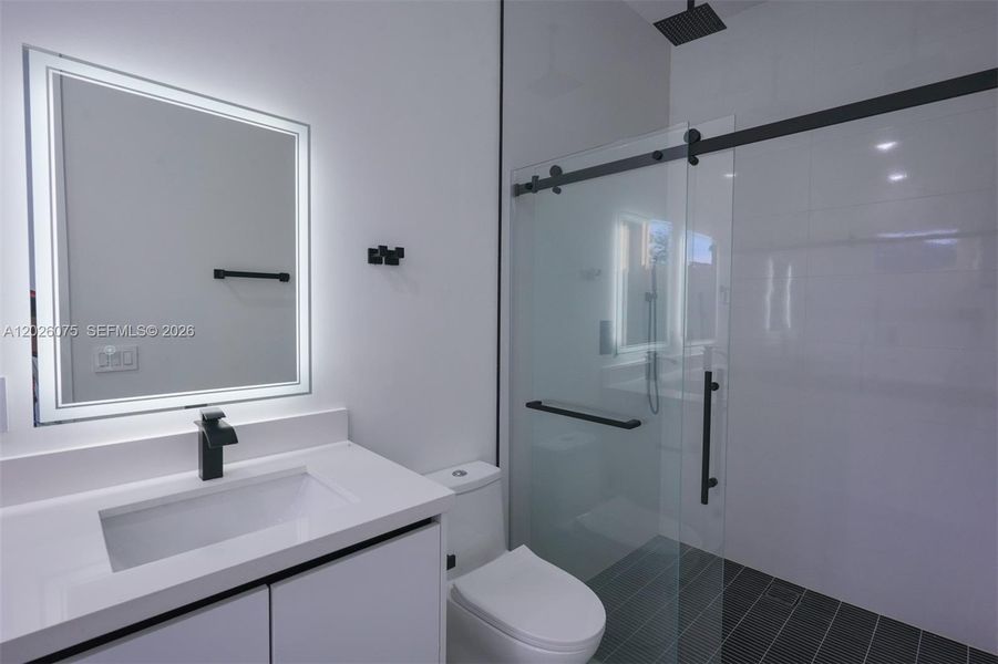 Furnished interior view inside a new home in , Cape Coral (Image 51). Furnished interior view inside a new home in , Cape Coral (Image 51).