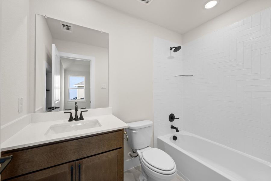 Furnished interior view inside a new home in The Retreat at Harvest, Argyle (Image 10).