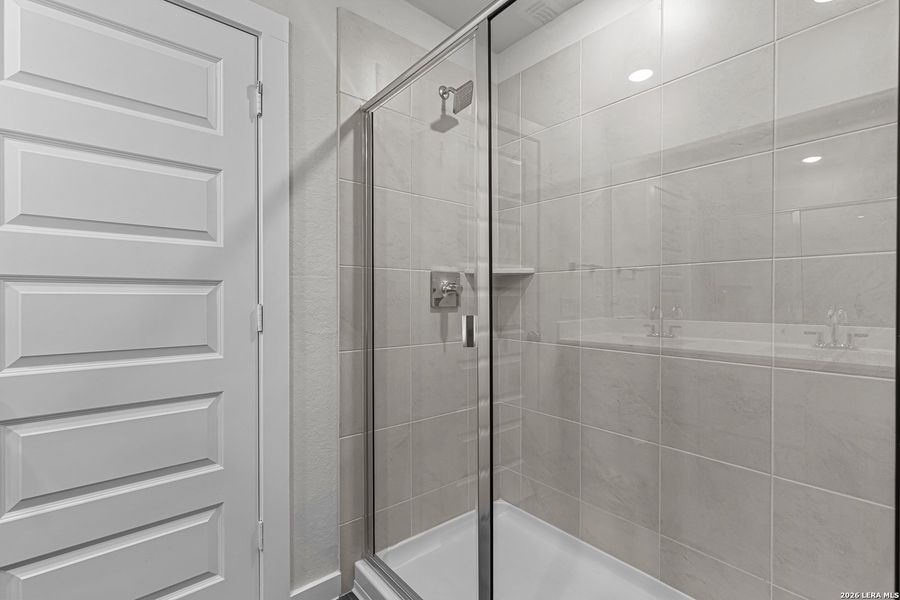 Close-up of interior finishes inside a home in Hacienda, San Antonio (Image 9).