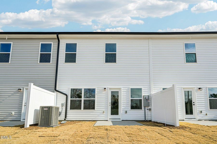 35-web-or-mls-Mirth Ct-S0701-035