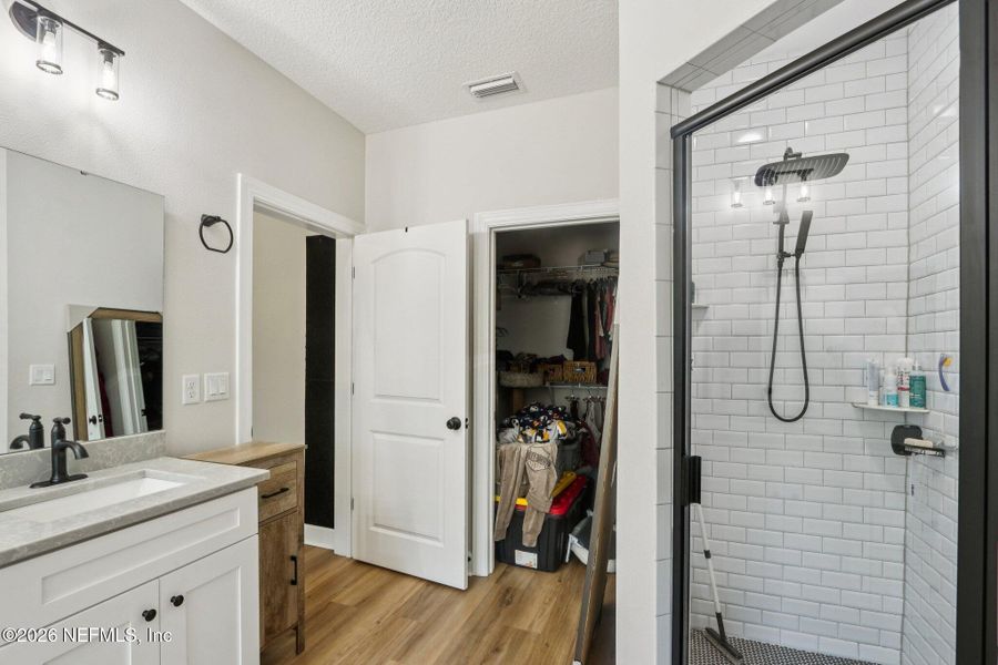 Furnished interior view inside a new home in , Middleburg (Image 40). Furnished interior view inside a new home in , Middleburg (Image 40).