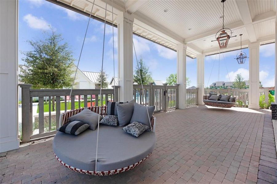 2541 Elm Place  Patio