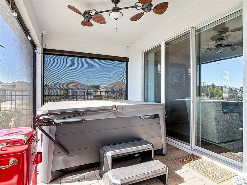 Exterior details and patio area of a home in , Minneola (Image 30).