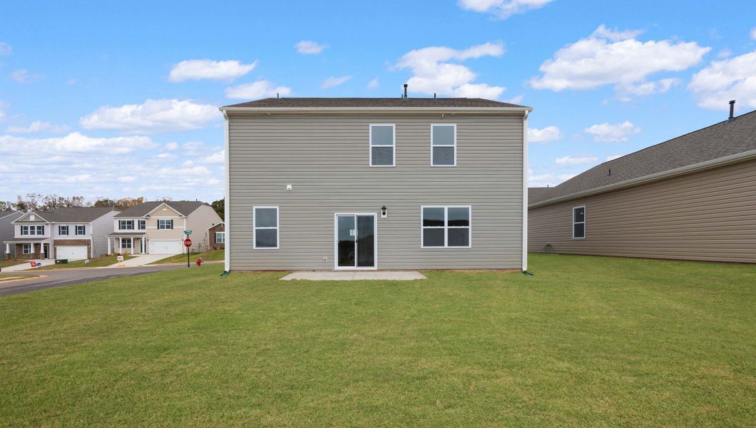 Exterior details and patio area of a home in Sage Grove, Lyman (Image 3).