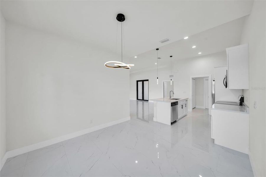 Spacious, unfurnished interior of a new home in , Port Charlotte (Image 30).