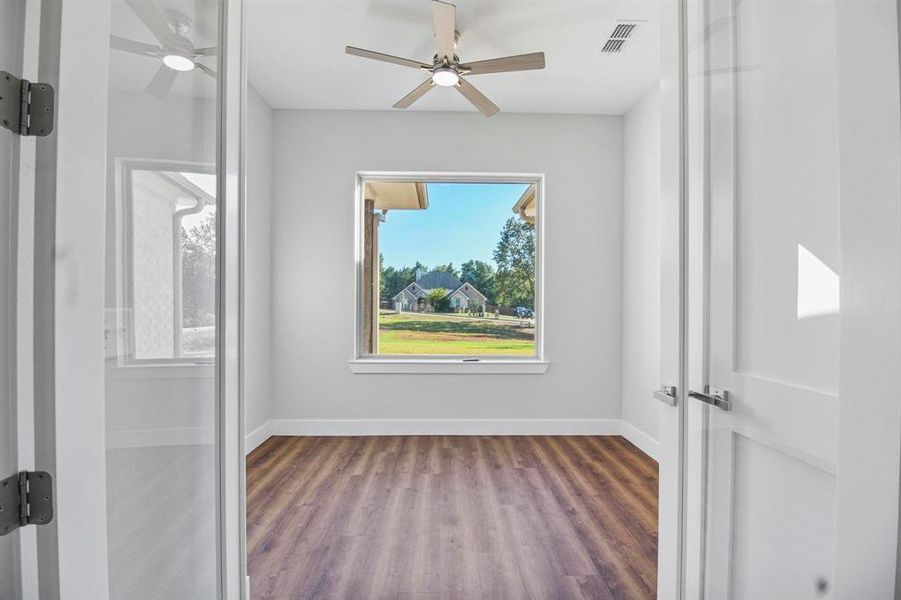 Spacious, unfurnished interior of a new home in , Lindale (Image 29).