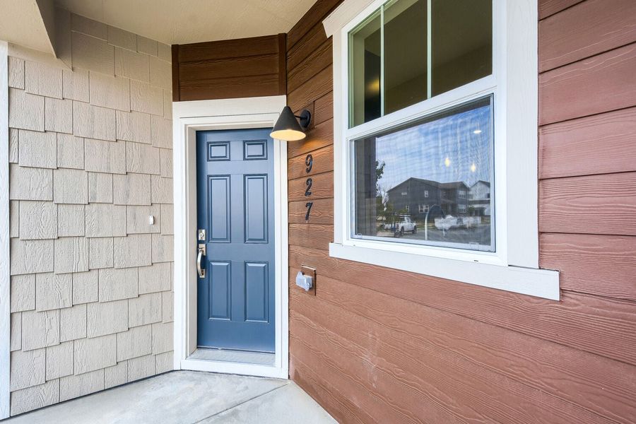 927 Nettle LN, Fort Collins, CO.  - Slide 4