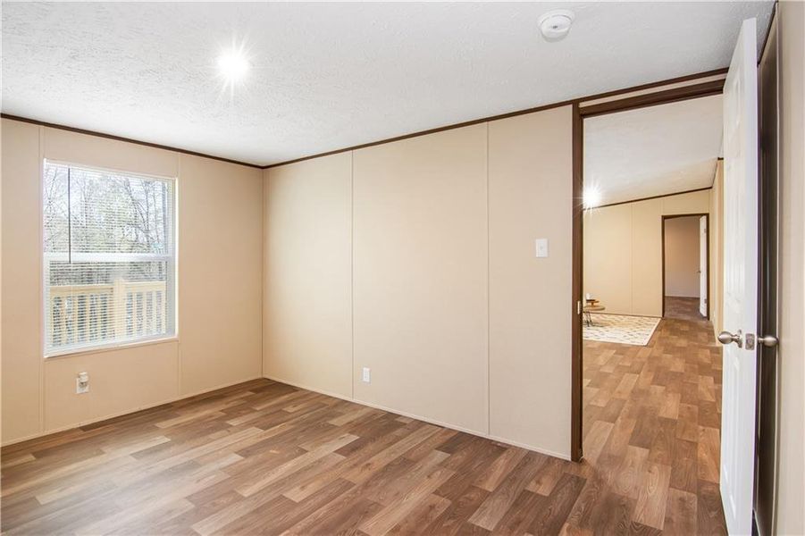 Spacious, unfurnished interior of a new home in , Talking Rock (Image 38).