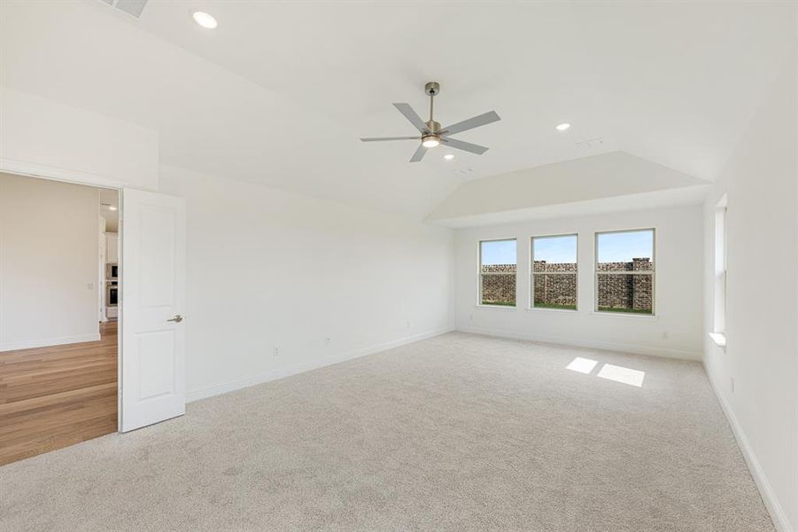 Spacious, unfurnished interior of a new home in Hunters Ridge, Crowley (Image 24). Spacious, unfurnished interior of a new home in Hunters Ridge, Crowley (Image 24).