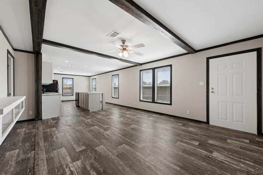 Spacious, unfurnished interior of a new home in , Granbury (Image 28). Spacious, unfurnished interior of a new home in , Granbury (Image 28).