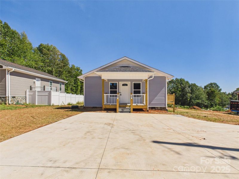 Image 28 of a home in . Image 28 of a home in .