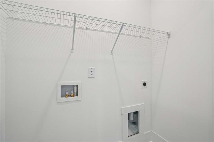 Spacious, unfurnished interior of a new home in Park Vue, Atlanta (Image 26).