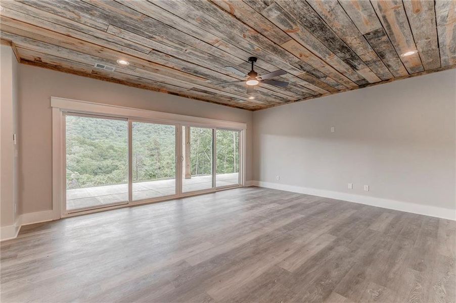 Spacious, unfurnished interior of a new home in , Ranger (Image 63).