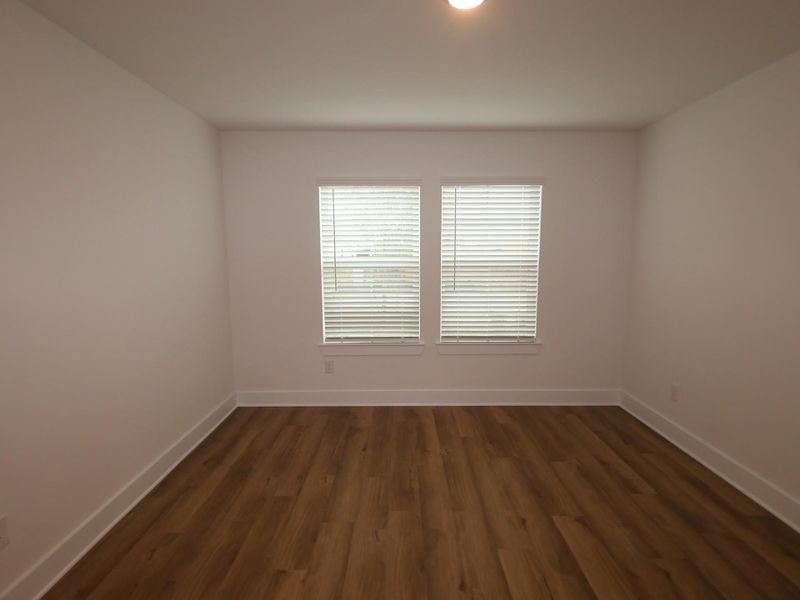 Spacious, unfurnished interior of a new home in Lago Mar, Santa Fe (Image 18).
