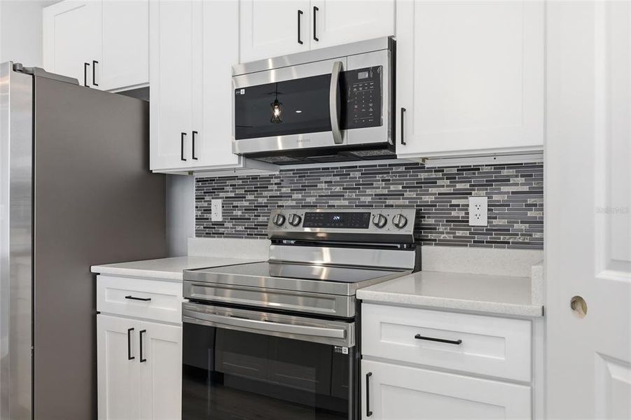 Furnished interior view inside a new home in , Ocala (Image 9).