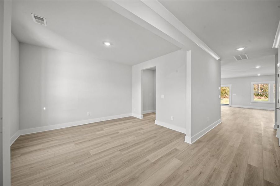 Spacious, unfurnished interior of a new home in Riverwood Farm, Piedmont (Image 15). Spacious, unfurnished interior of a new home in Riverwood Farm, Piedmont (Image 15).