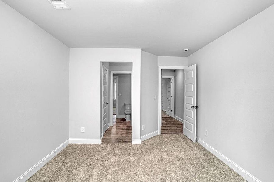 Spacious, unfurnished interior of a new home in , Bonaire (Image 37).