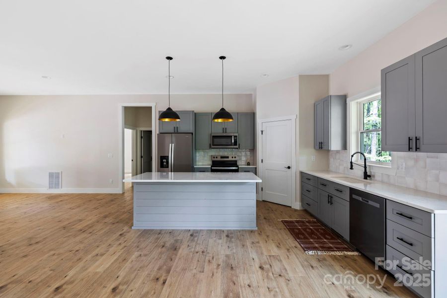 kitchen with dining table space big enough 6-8 person table kitchen with dining table space big enough 6-8 person table