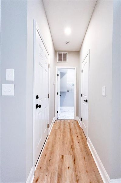 Spacious, unfurnished interior of a new home in , Monticello (Image 34).