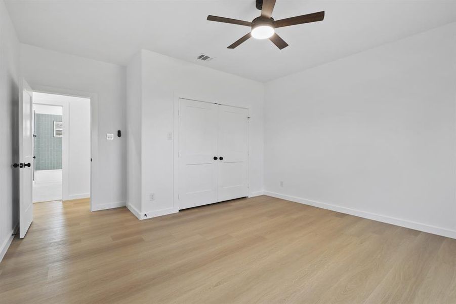 Spacious, unfurnished interior of a new home in , Dallas (Image 15).