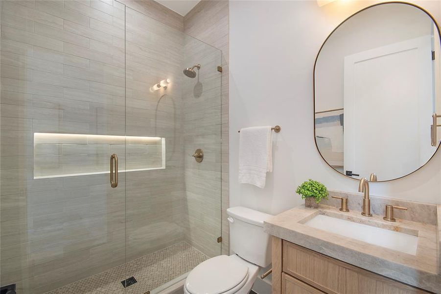 Furnished interior view inside a new home in , Dallas (Image 6).