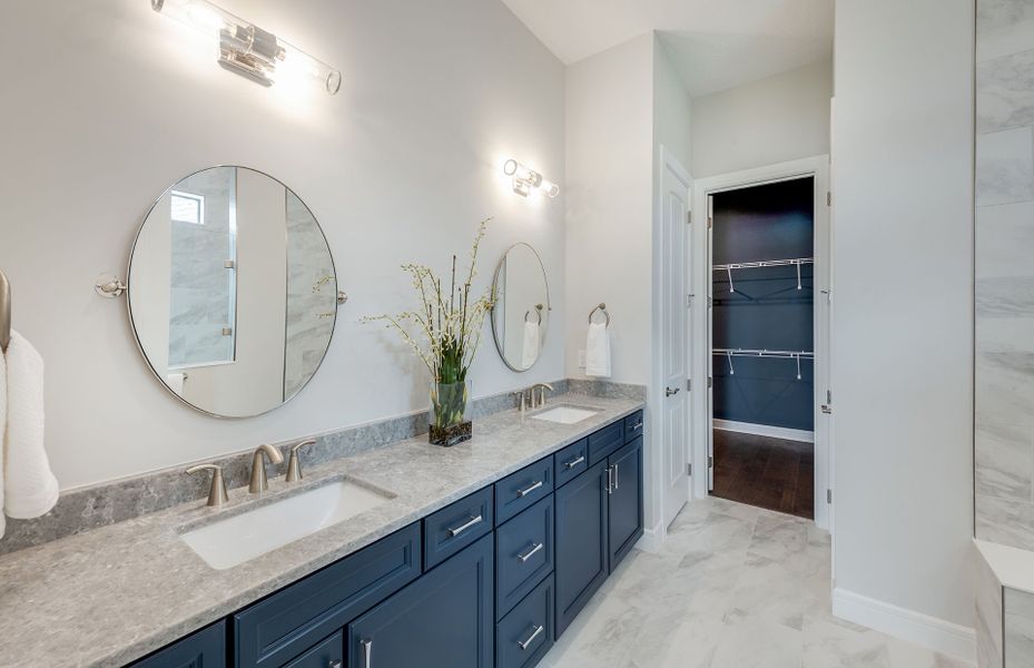 Owner's bathroom with large walk-in closet Owner's bathroom with large walk-in closet