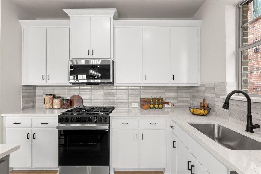 Furnished interior view inside a new home in The Tribute, The Colony (Image 10). Furnished interior view inside a new home in The Tribute, The Colony (Image 10).