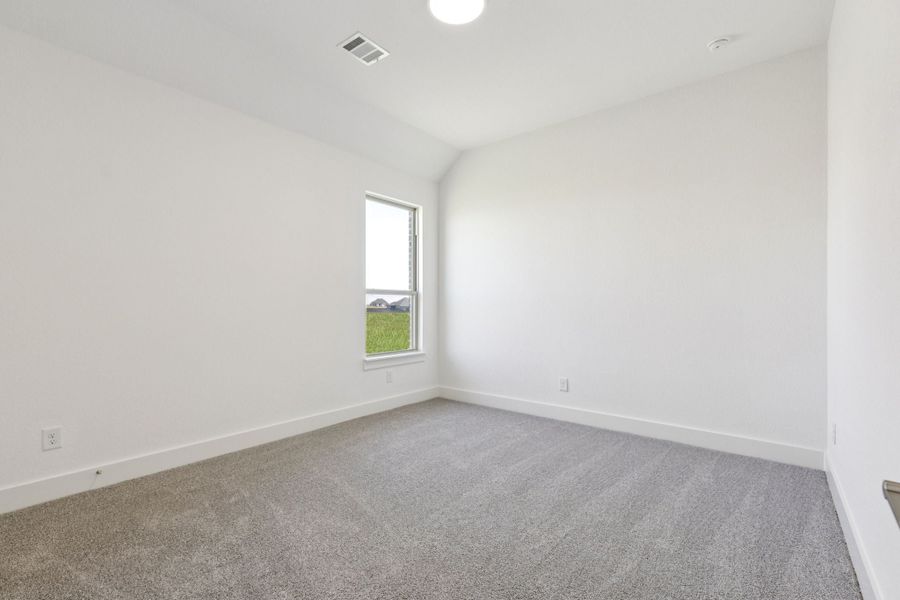 Representative unfurnished interior of a home built from the Halsted by Centre Living Homes in Lakeway Estates, Waxahachie (Image 22).