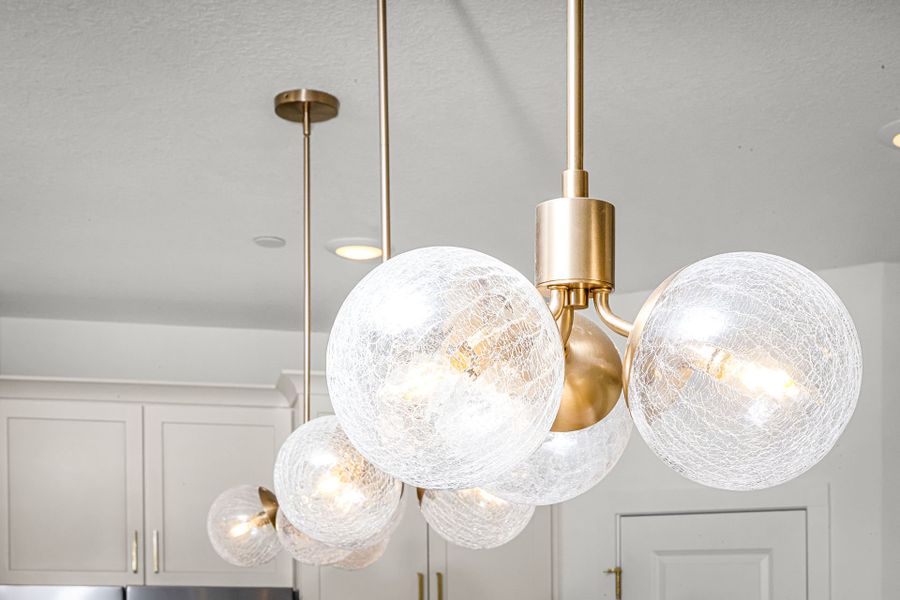 Representative interior finishes for a home built from the Asherton by Pulte Homes in Monarch on Main, Round Rock (Image 25).