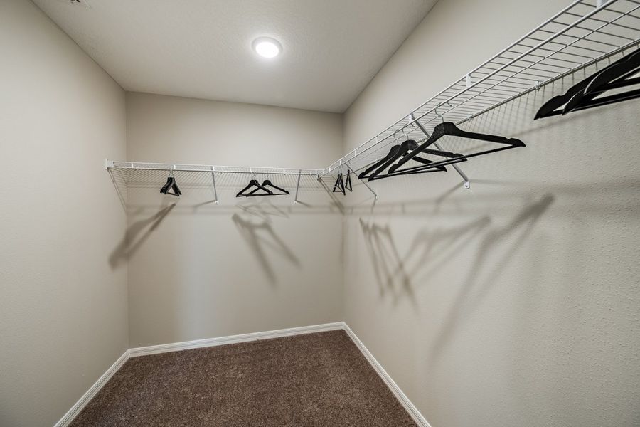 Spacious, unfurnished interior of a new home in Crosswinds, Haines City (Image 15). Spacious, unfurnished interior of a new home in Crosswinds, Haines City (Image 15).