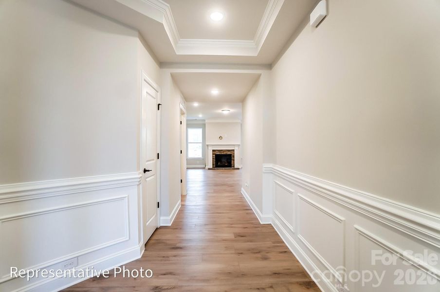 Spacious, unfurnished interior of a new home in Rone Creek, Waxhaw (Image 9).