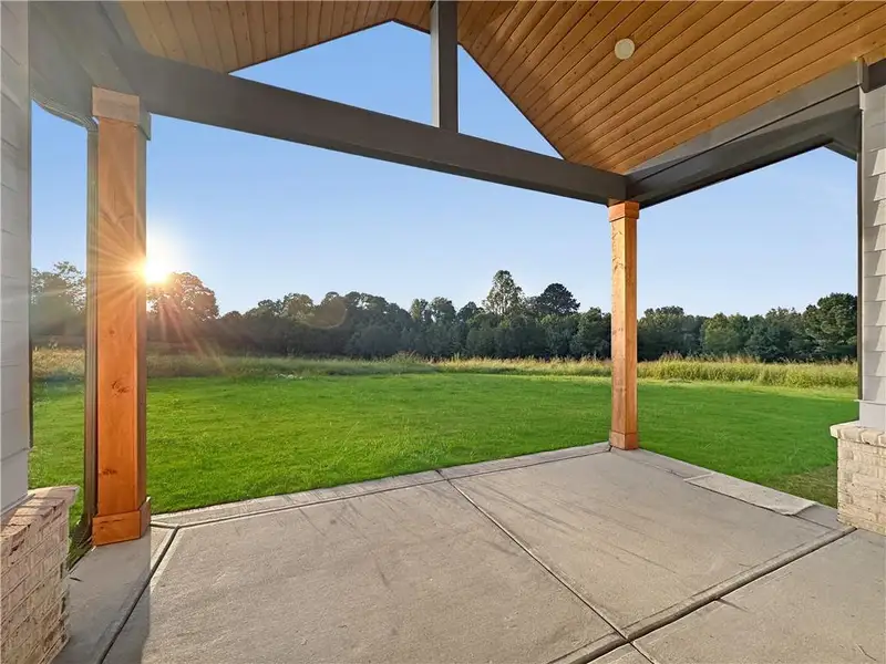 Exterior details and patio area of a home in , Jefferson (Image 3).