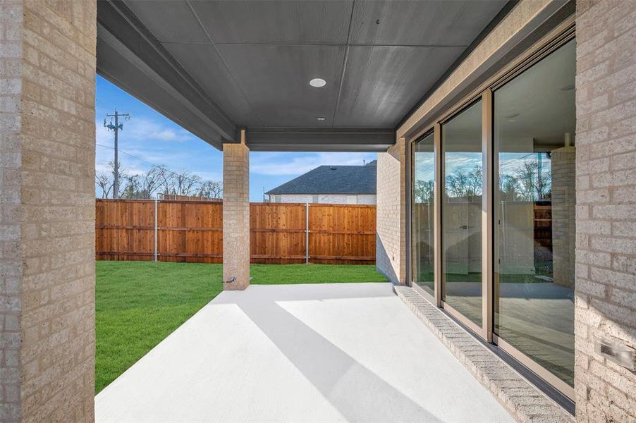 Exterior details and patio area of a home in Heritage Ranch, Sherman (Image 23).