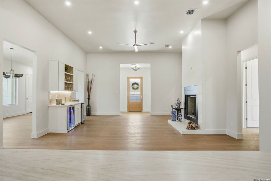 Spacious, unfurnished interior of a new home in , Terrell Hills (Image 59).