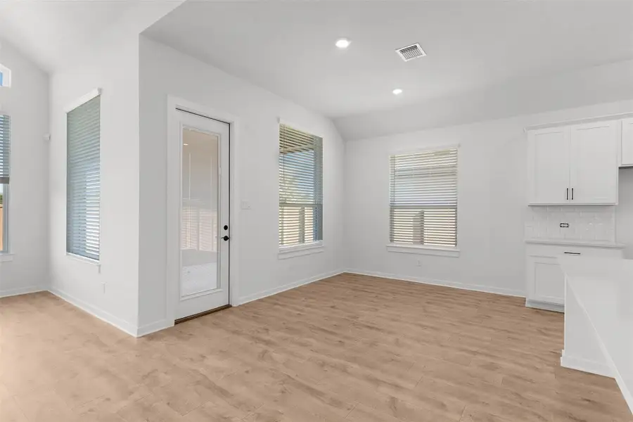 *PHOTO REPRESENTATIVE OF FLOORPLAN ONLY*